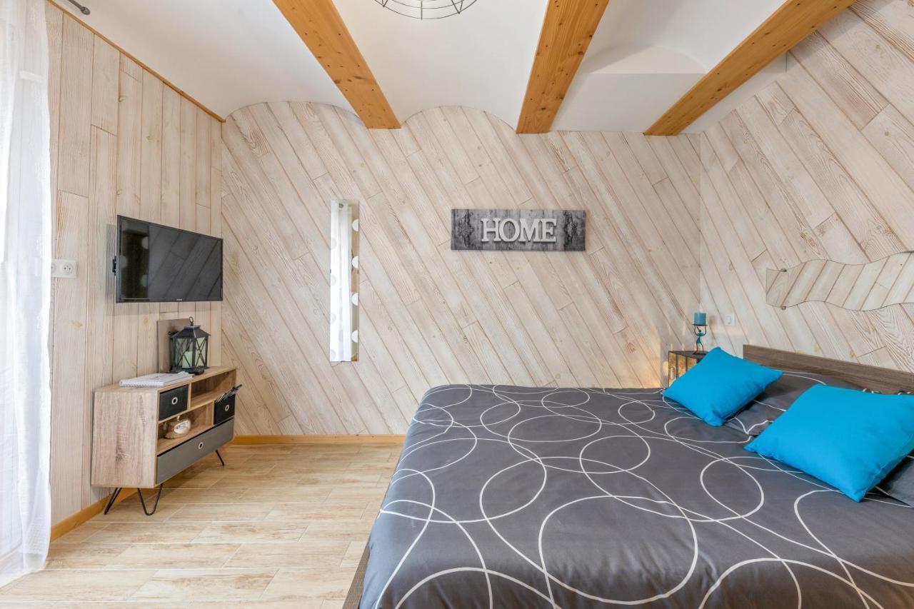 Les Nuits D'Anis - Appartements Hypercentre Le Puy-en-Velay Eksteriør bilde